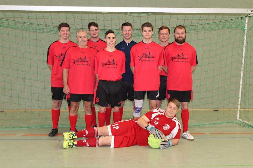 Titelverteidiger klar erfolgreich