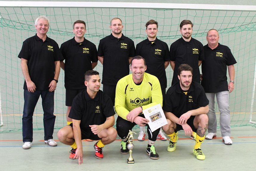 Titelverteidiger klar erfolgreich