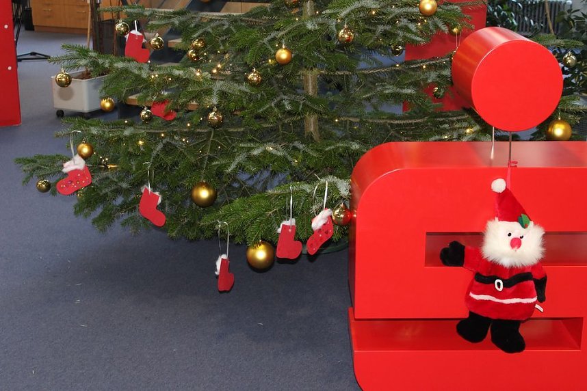 Weihnachtssingen in der Sparkasse