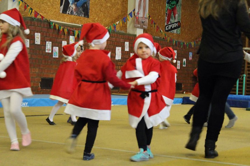 Weihnachtsturnen wird "erwachsen"