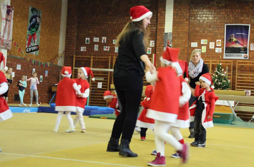 Weihnachtsturnen wird "erwachsen"