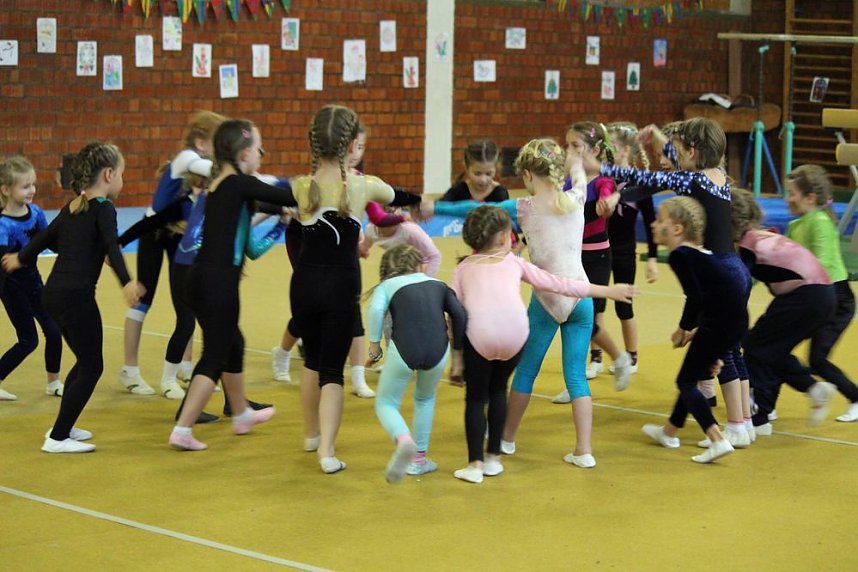 Weihnachtsturnen wird "erwachsen"