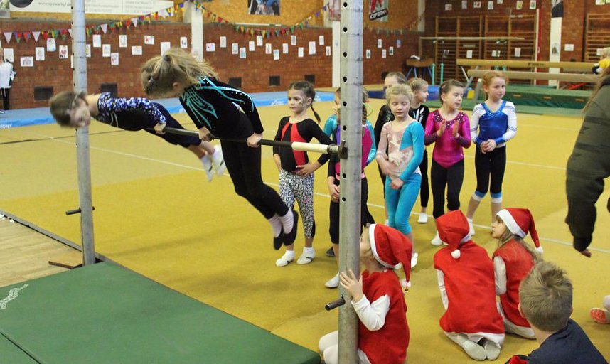 Weihnachtsturnen wird "erwachsen"