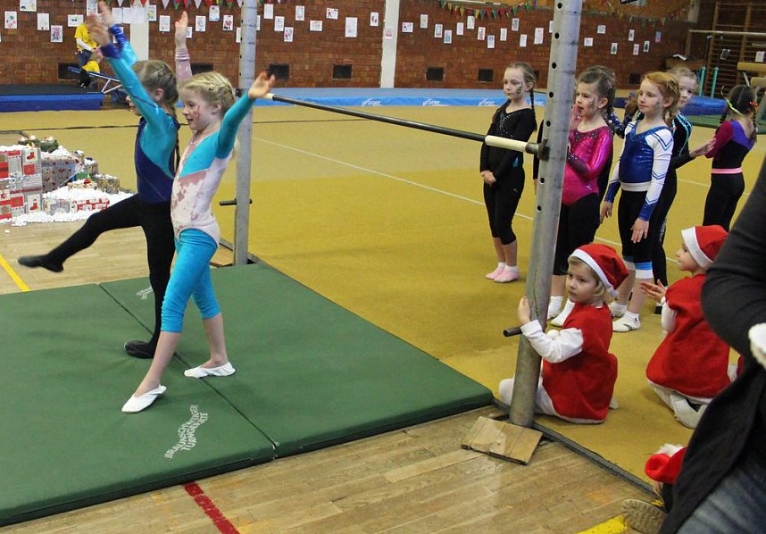 Weihnachtsturnen wird "erwachsen"