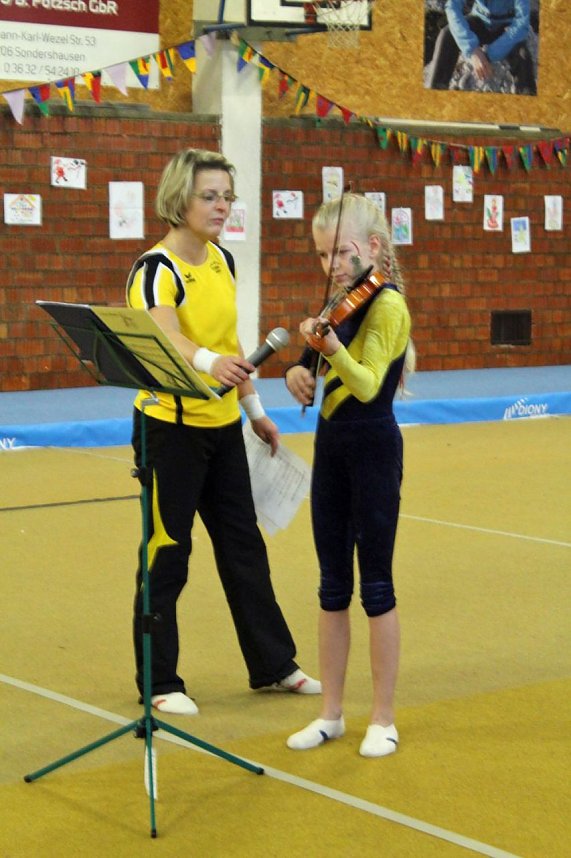 Weihnachtsturnen wird "erwachsen"