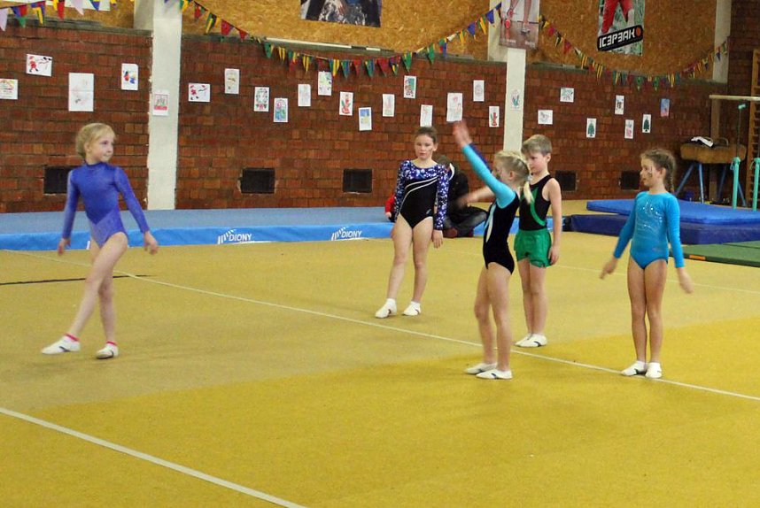 Weihnachtsturnen wird "erwachsen"