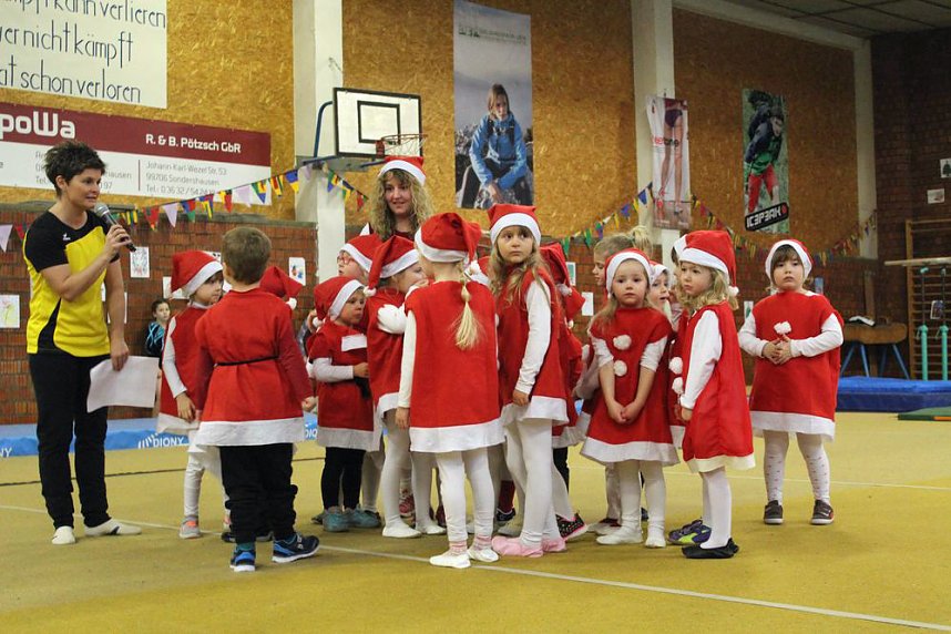 Weihnachtsturnen wird "erwachsen"