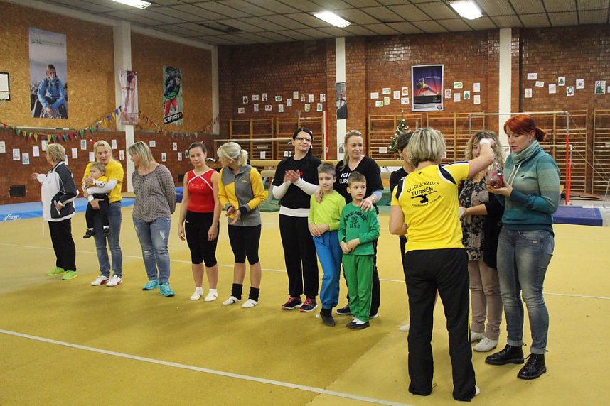 Weihnachtsturnen wird "erwachsen"