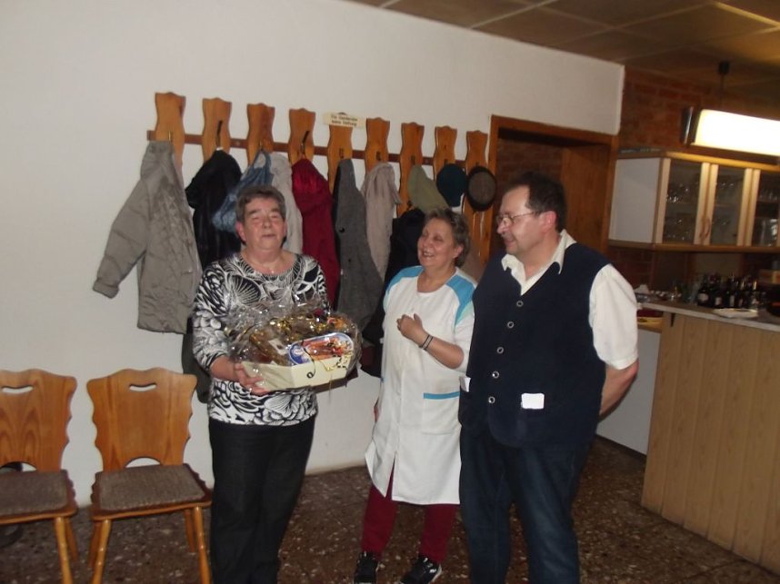  WB 4 Weihnachtsfeier mit Singv&ouml;geln