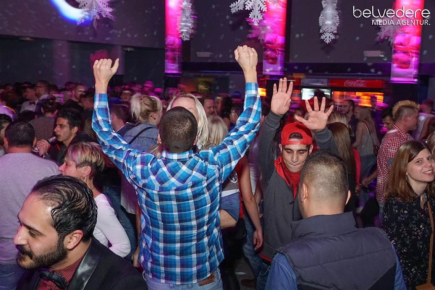 Party im Jugendclubhaus in Nordhausen - der Samstag