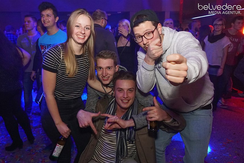 Party im Jugendclubhaus in Nordhausen - der Samstag