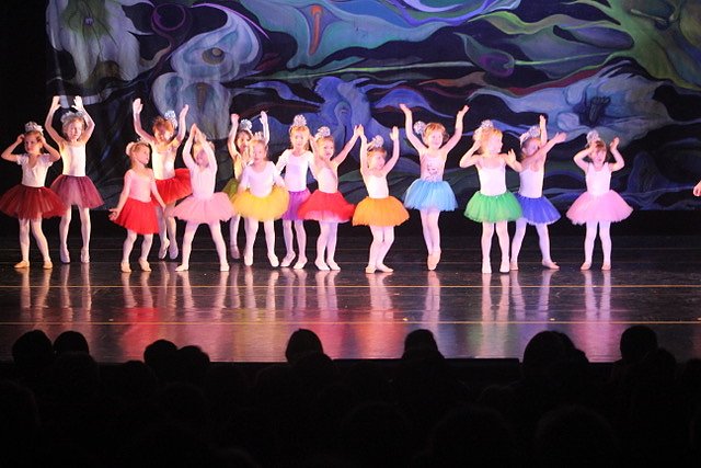 Gut besucht war auch die aktuelle Produktion des nunmehr 22 Jahre alten Tanzstudios "Die Sch&ouml;ne und das Biest"