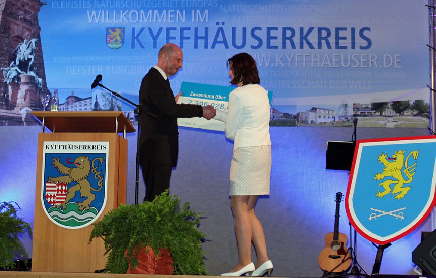 Mit Millionen im Gep&auml;ck