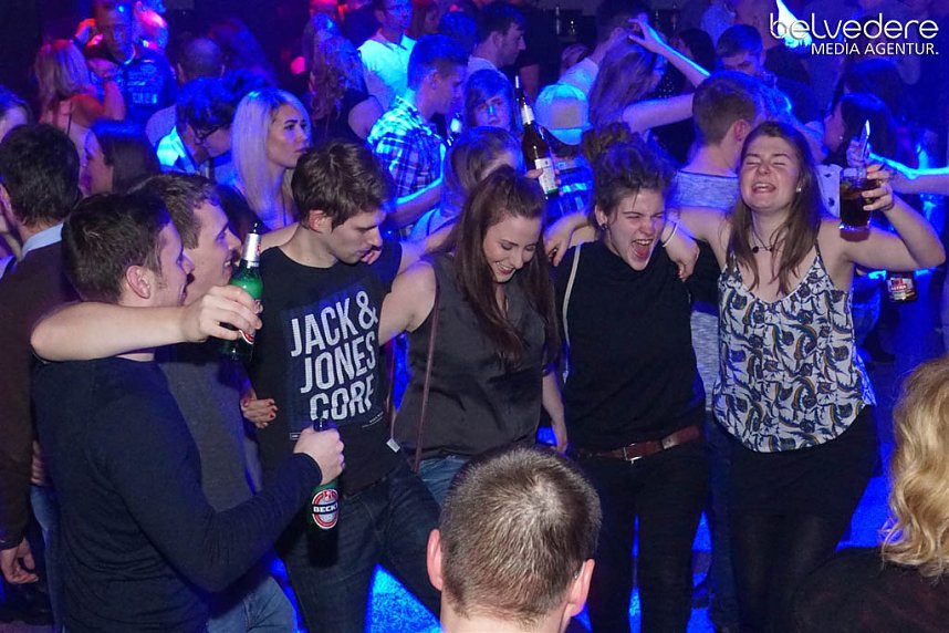 Party im Jugendclubhaus in Nordhausen - der Samstag