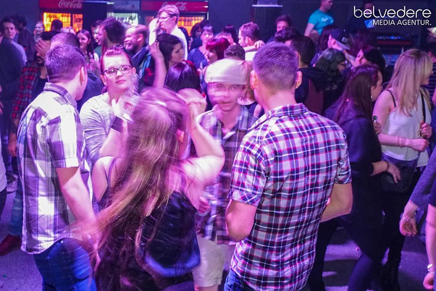 Party im Jugendclubhaus in Nordhausen - der Samstag