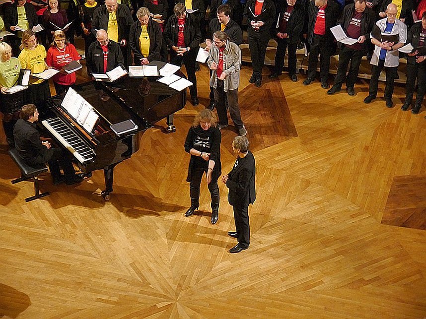 " THURINGIA CANTAT" im Achteckhaus