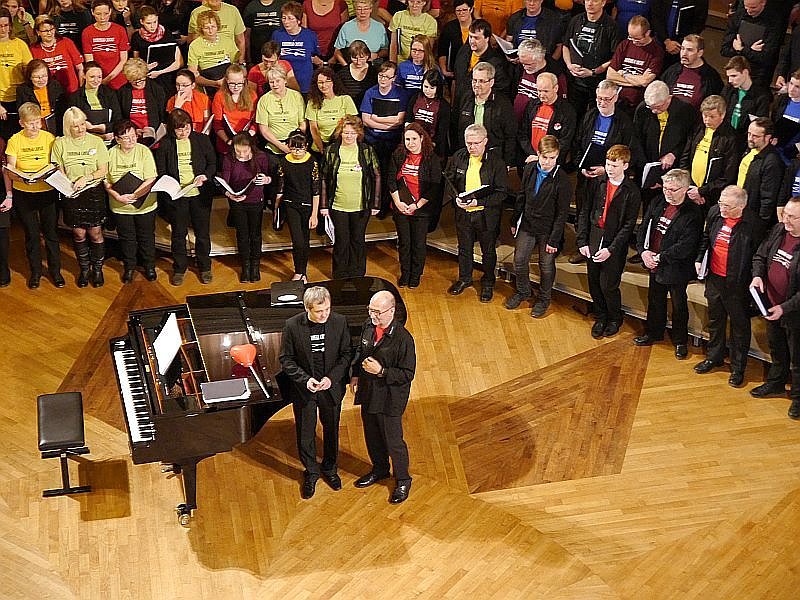 " THURINGIA CANTAT" im Achteckhaus