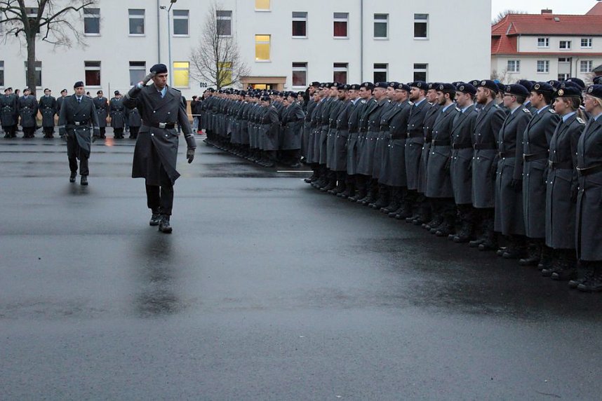 Wieder Lehrgangsteilnehmer vereidigt