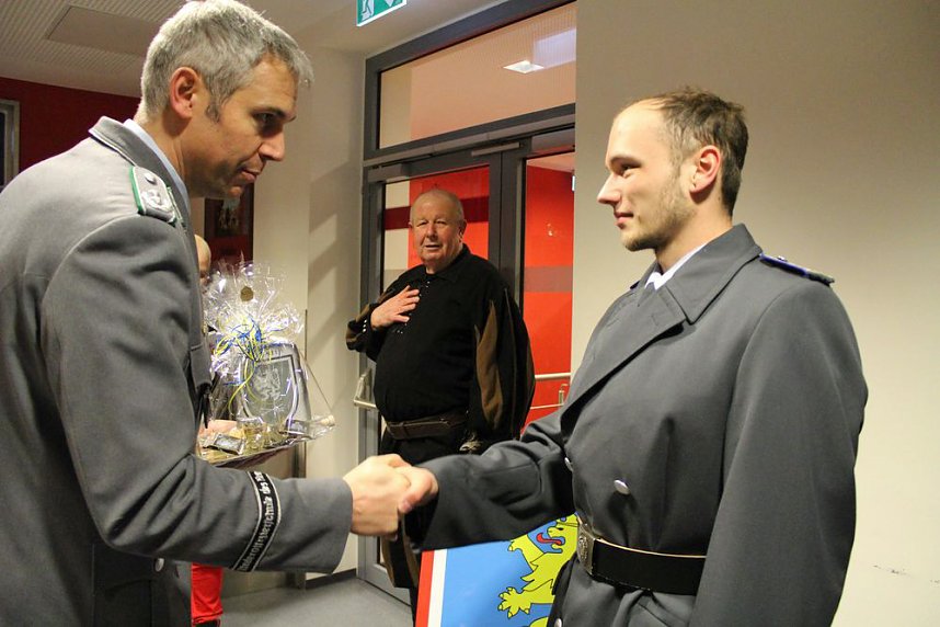 Wieder Lehrgangsteilnehmer vereidigt