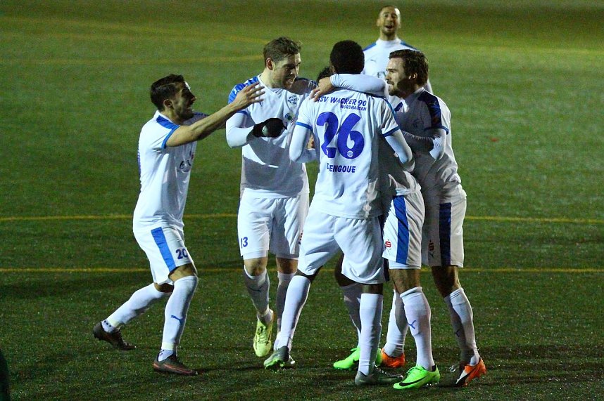 Wacker gewinnt gegen Sch&ouml;nberg