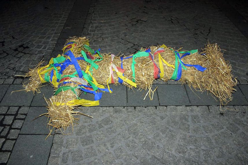 Nubbel den Flammen &uuml;bergeben