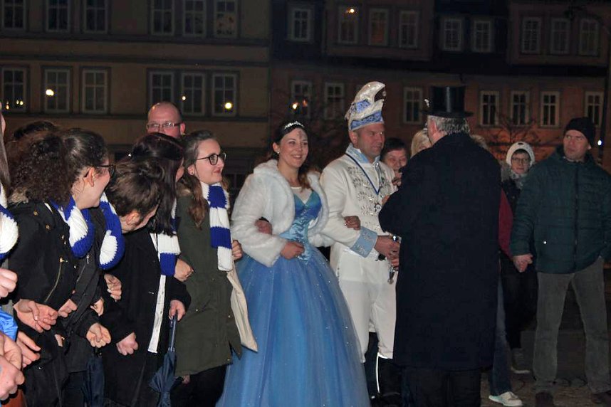 Nubbel den Flammen &uuml;bergeben