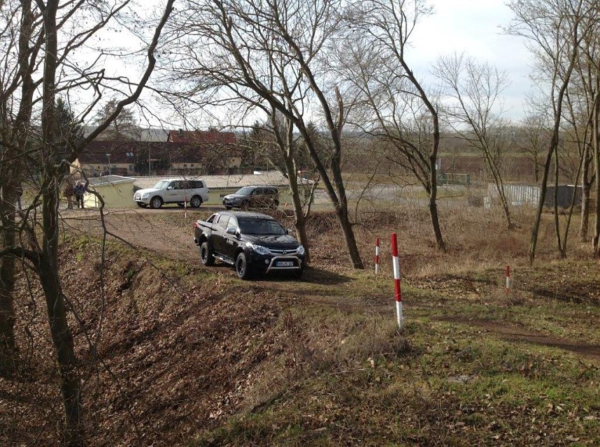 Ab ins Gel&auml;nde: Autohaus-Peter-Gruppe lud zum Aktionstag ins Autodrom