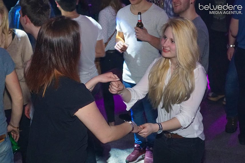 Party im Jugendclubhaus in Nordhausen - der Samstag