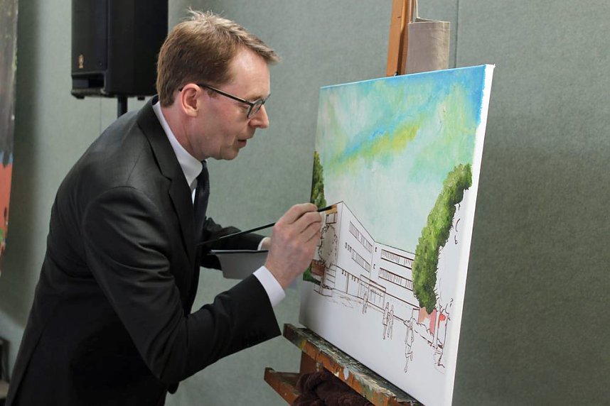 Gr&ouml;&szlig;ter Spatenstich f&uuml;r gr&ouml;&szlig;ten Eigenbau des Kyffh&auml;userkreises