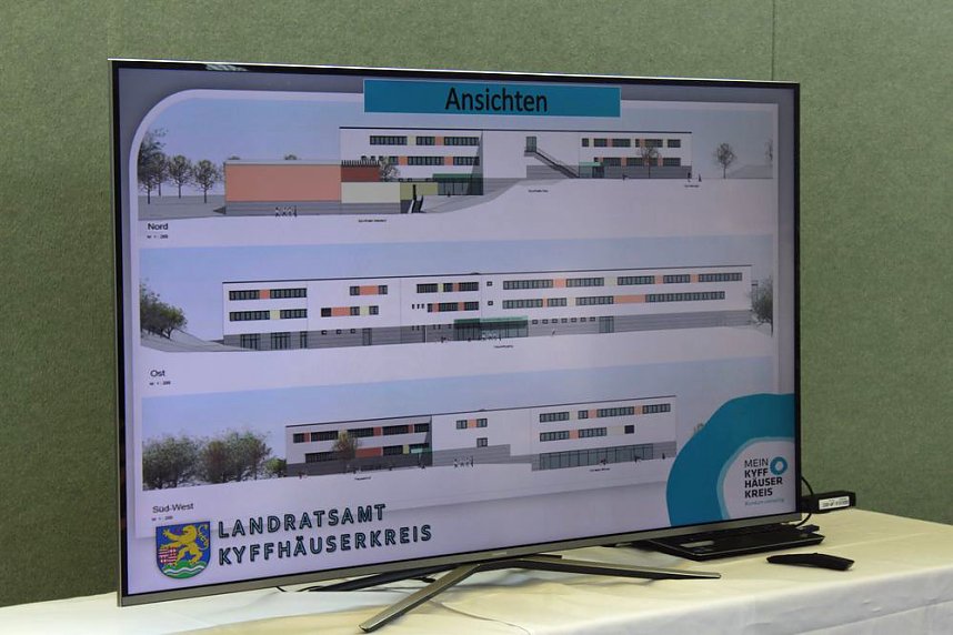 Gr&ouml;&szlig;ter Spatenstich f&uuml;r gr&ouml;&szlig;ten Eigenbau des Kyffh&auml;userkreises