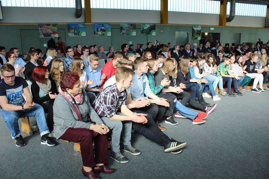 Gr&ouml;&szlig;ter Spatenstich f&uuml;r gr&ouml;&szlig;ten Eigenbau des Kyffh&auml;userkreises