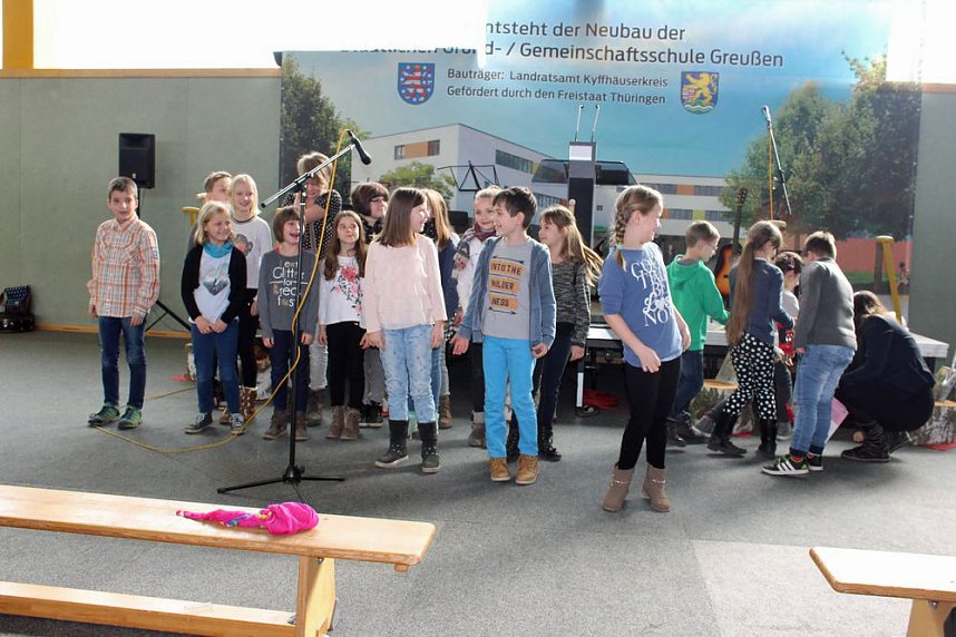 Gr&ouml;&szlig;ter Spatenstich f&uuml;r gr&ouml;&szlig;ten Eigenbau des Kyffh&auml;userkreises