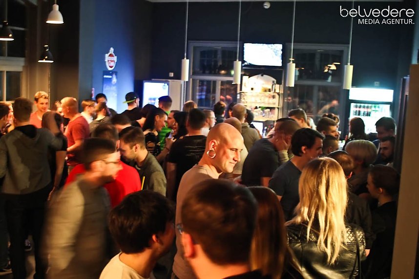 Party im Jugendclubhaus in Nordhausen - der Samstag