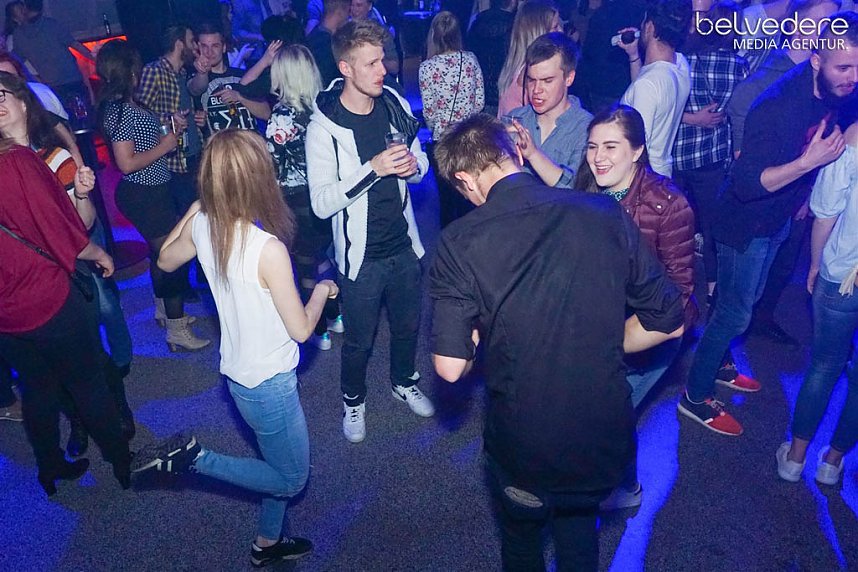 Party im Jugendclubhaus in Nordhausen - der Samstag