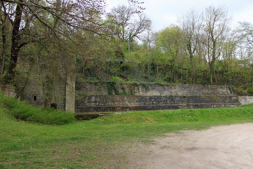 Wir w&uuml;rden f&uuml;r die Lohhalle spenden