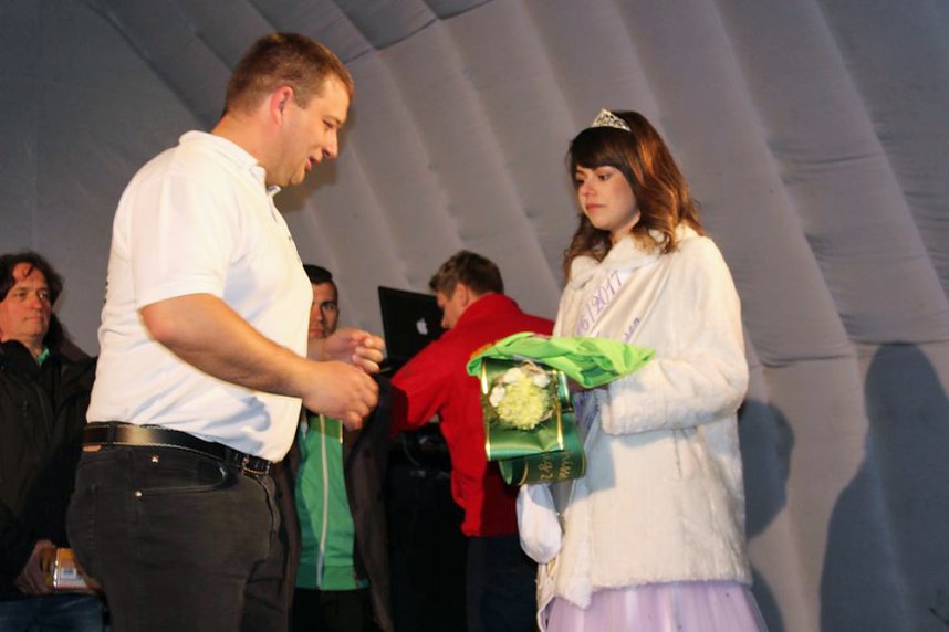 Maibaumk&ouml;nig 2017 gekr&ouml;nt