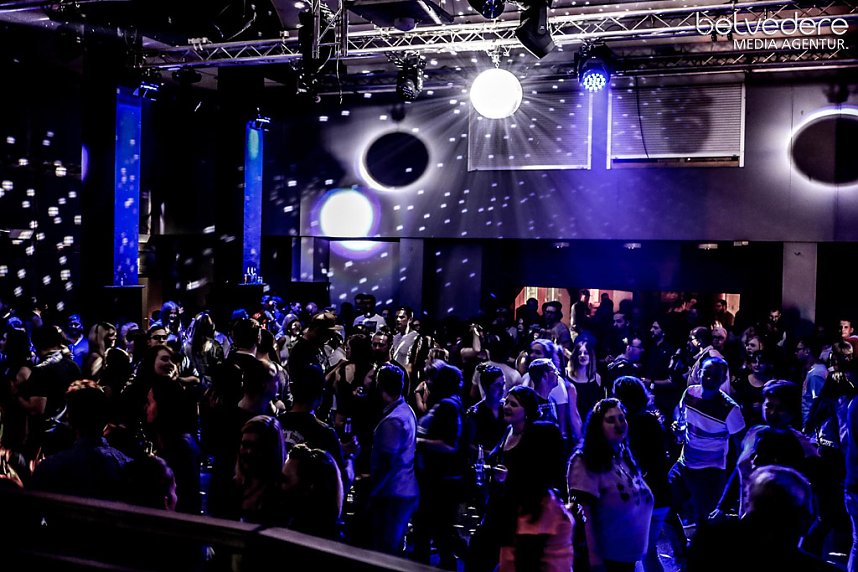 Party im Jugendclubhaus in Nordhausen - der Samstag