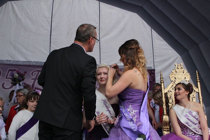 Fliederprinzessin in Amt eingef&uuml;hrt