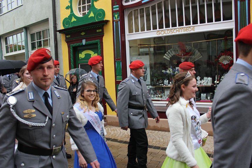 25. Fliederfester&ouml;ffnung und Verabschiedung Fliederk&ouml;nigin