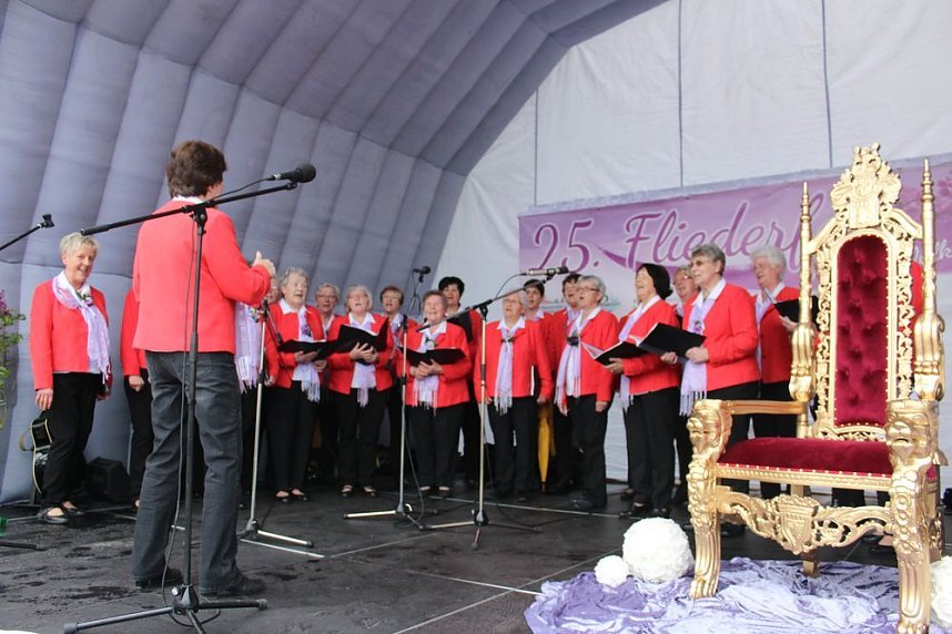 25. Fliederfester&ouml;ffnung und Verabschiedung Fliederk&ouml;nigin