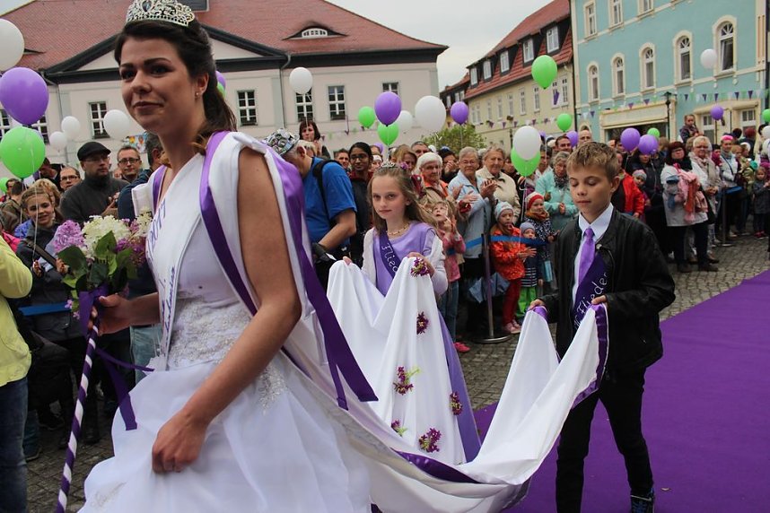25. Fliederfester&ouml;ffnung und Verabschiedung Fliederk&ouml;nigin