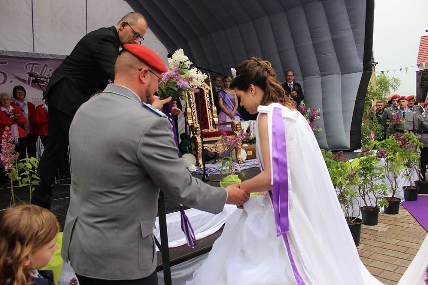 25. Fliederfester&ouml;ffnung und Verabschiedung Fliederk&ouml;nigin