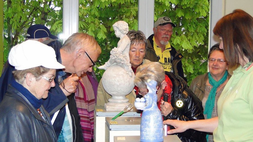 Sehbehinderte und Diabetiker auf gemeinsamer Bus-Tour