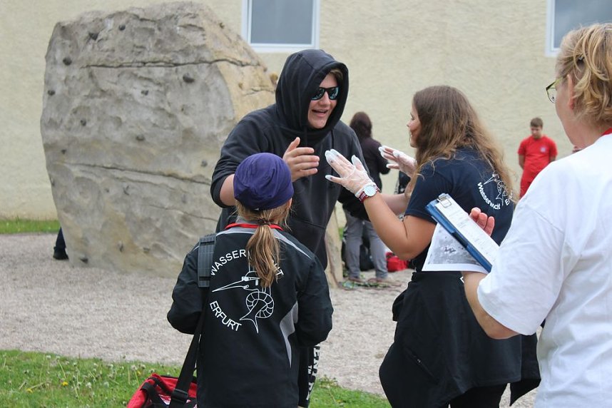 Wettbewerbe im Zeichen der Roten Hand