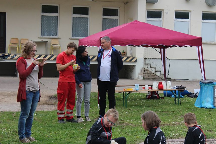 Wettbewerbe im Zeichen der Roten Hand