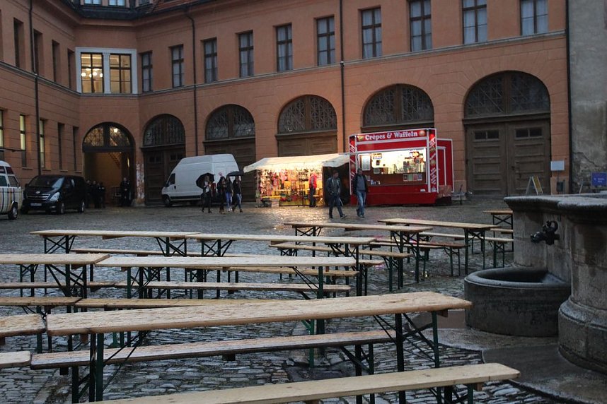 Feuchter Beginn beim Residenzfest