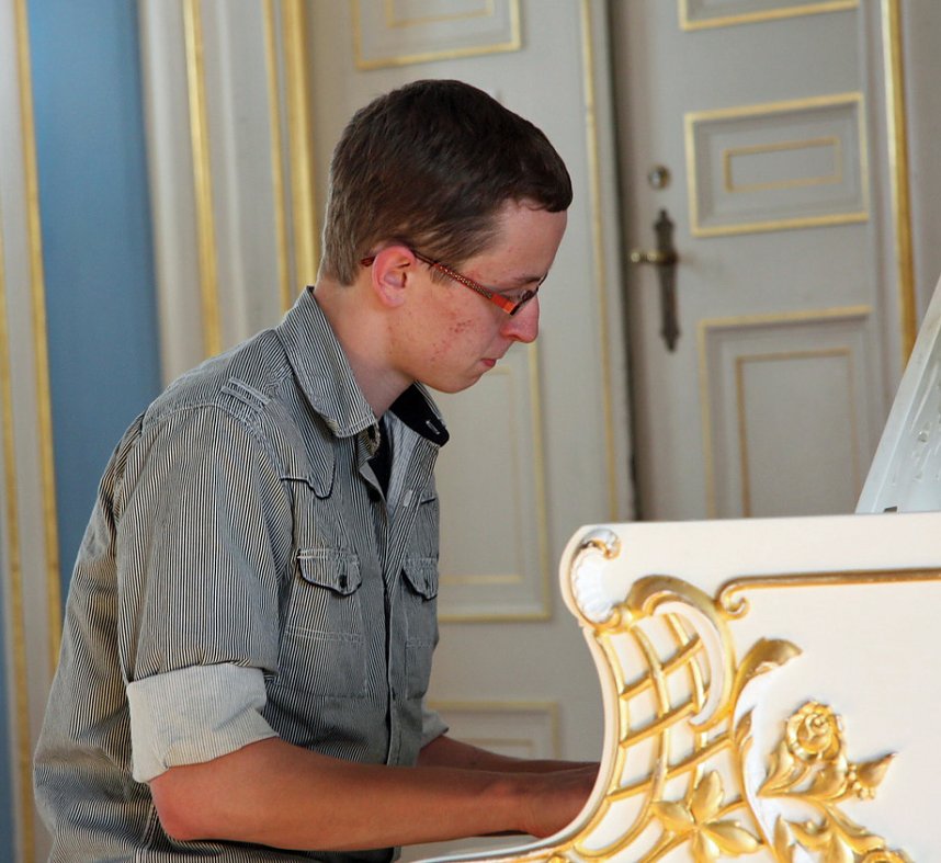 Beim Wettbewerb lauschen