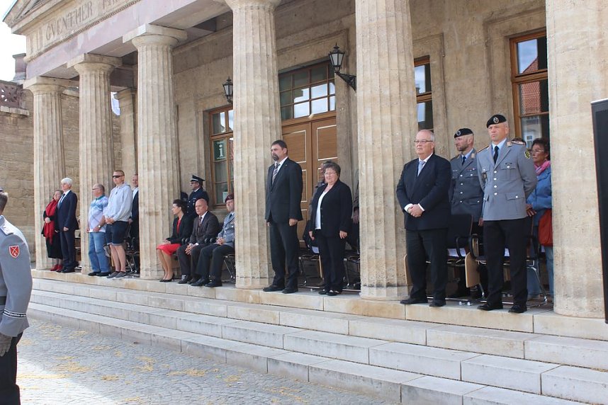 Wieder Lehrgangsteilnehmer feierlich vereidigt