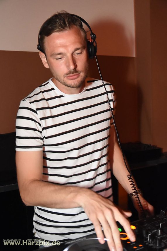 WE HATE HATERS  2017