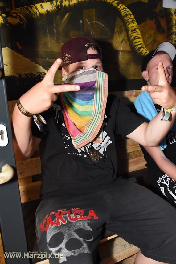 WE HATE HATERS  2017